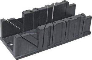 Dispozitiv de taiere in unghi Topex 10A844. plastic. 295 x 80 x 70 mm.